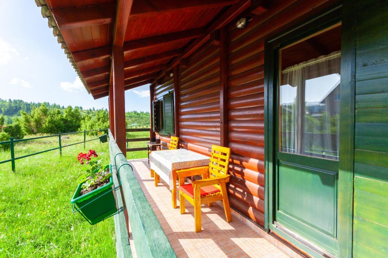 Family Lux Apartments Žabljak Exterior foto